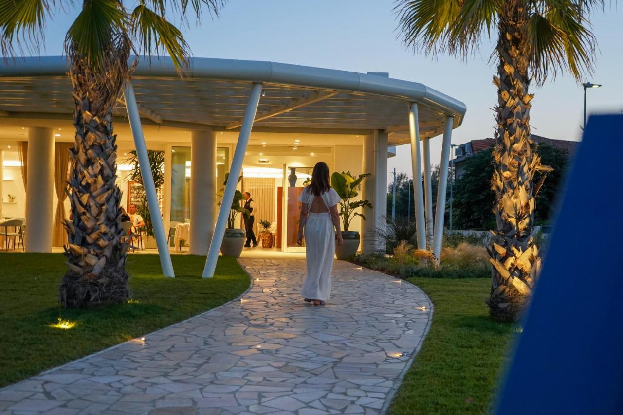 Blu Suite Resort Беллария-Иджеа-Марина Экстерьер фото